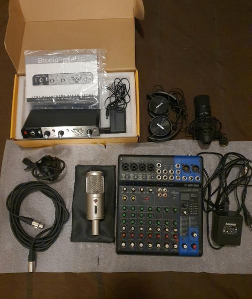 Mix Yamaha MG10, Zesilovač Studio Projects VTB-1, Microphon Studio Projects B1