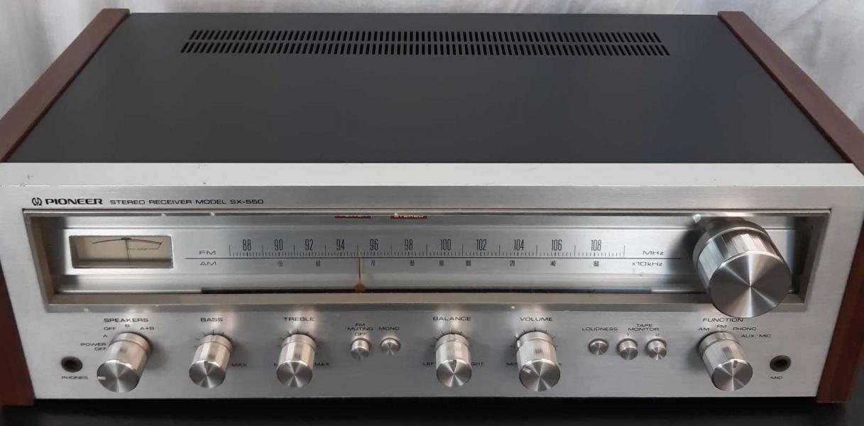 Stereo Receiver PIONEER SX-550 z r. 1976-1978
