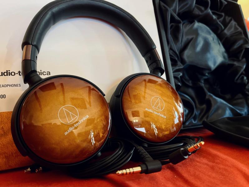 Audio-Technica ATH-WP900 - všeobecně chválená, báječná pro posluchače, i zvukař je zde okamžitě doma