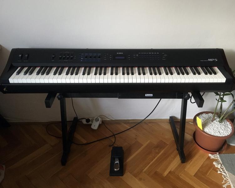 Prodám profesionální digitální stage piano Kawai MP5