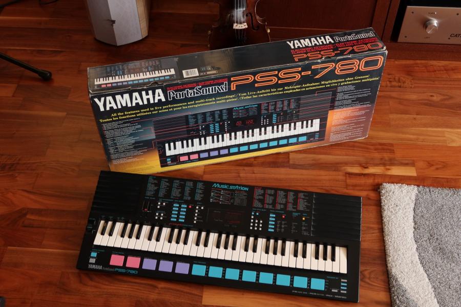 Yamaha PSS-780