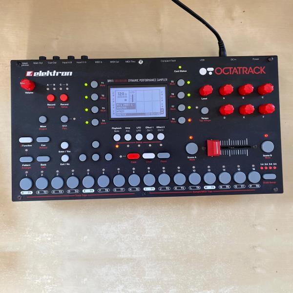 検討致しますElektron Octatrack DSP-1