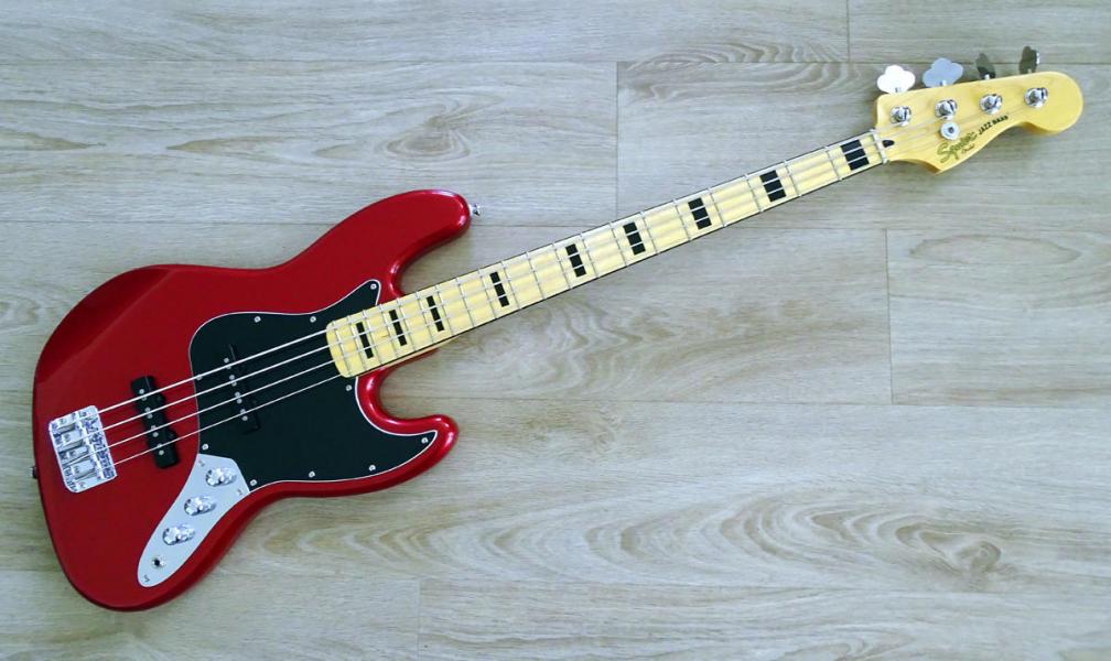 Fender Squier Jazz Bass 70s